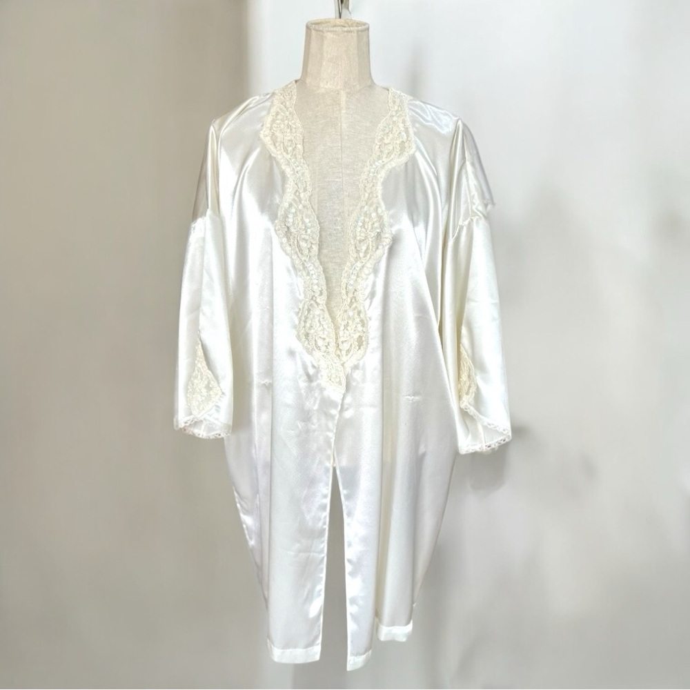 Vintage Victoria's Secret Bridal Robe Dressing Gown with lace sequins